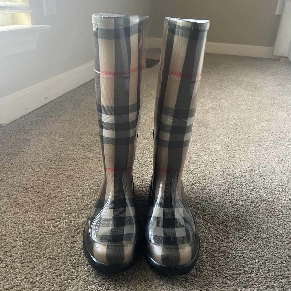 Burberry rain boots